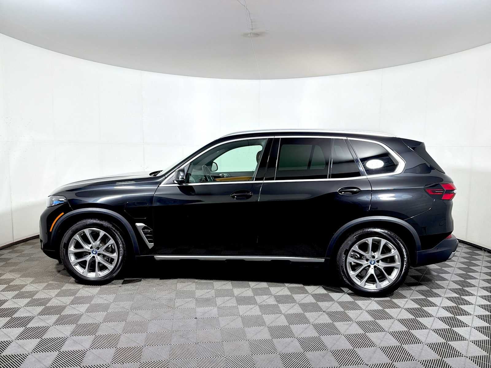 2024 BMW X5 xDrive50e Plug-In Hybrid