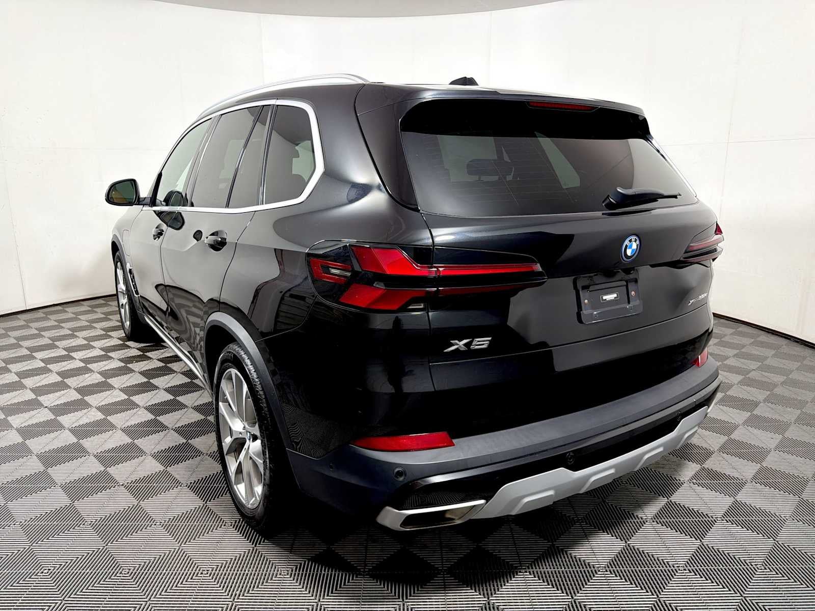 2024 BMW X5 xDrive50e Plug-In Hybrid