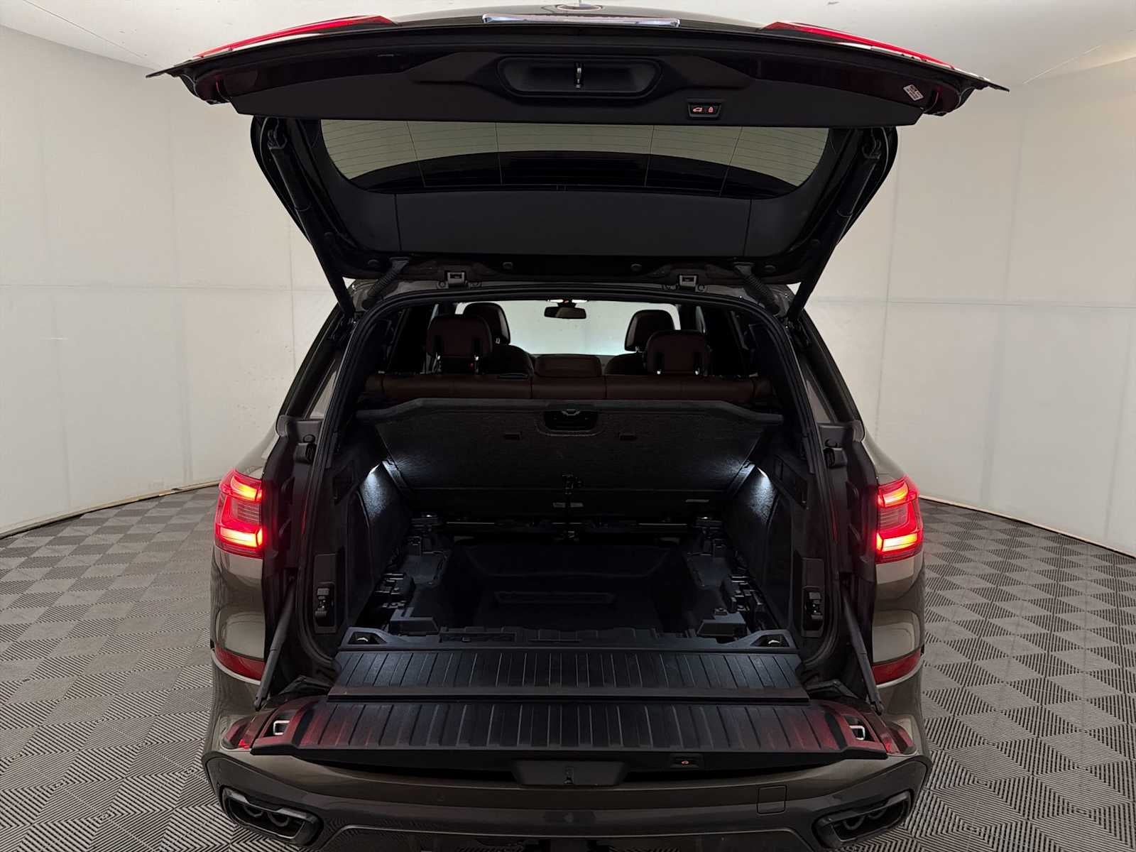 2023 BMW X5 M50i Sports Activity Vehicle