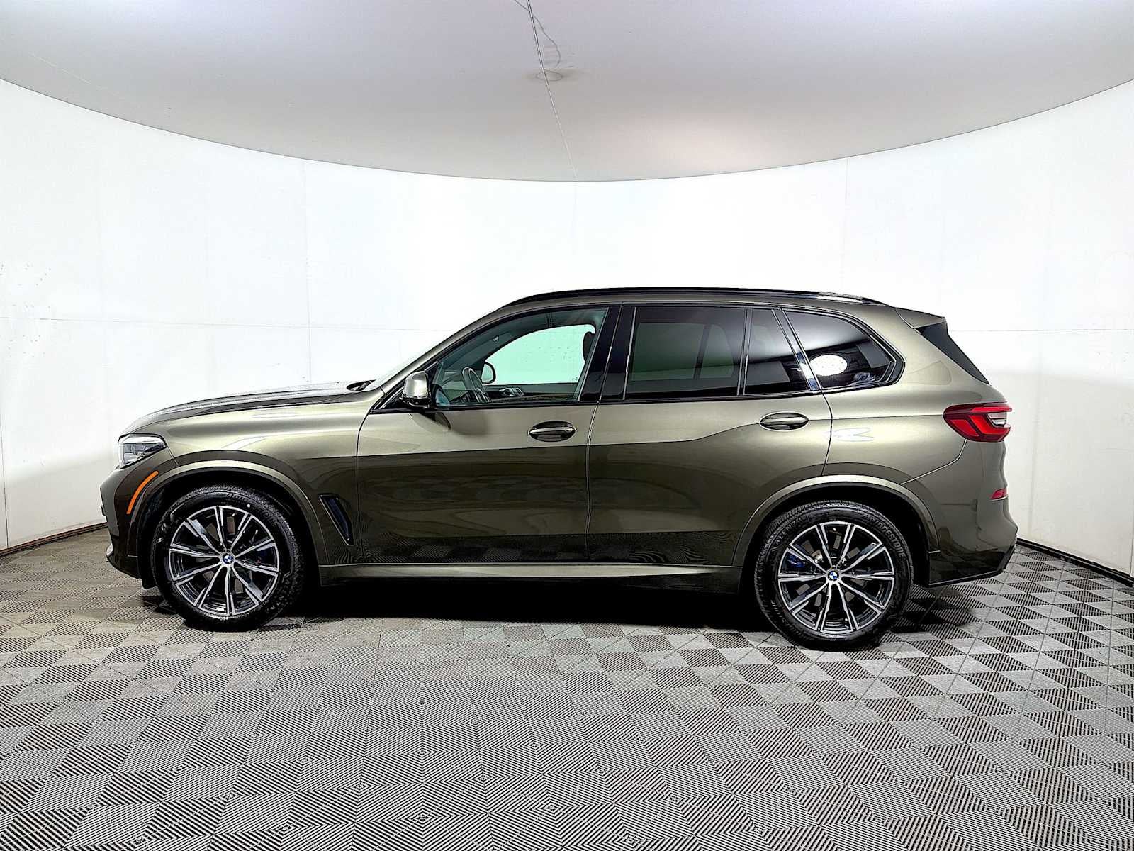 2023 BMW X5 M50i Sports Activity Vehicle