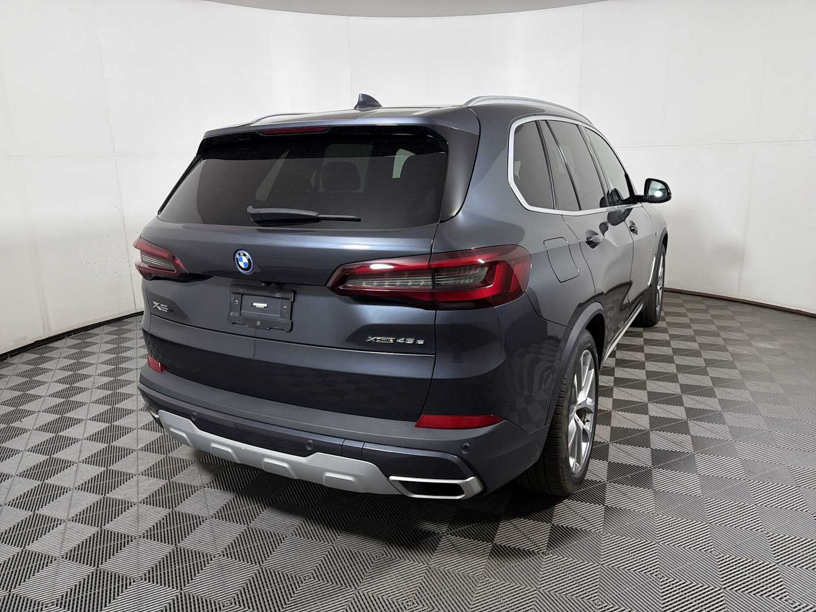 2022 BMW X5 xDrive45e Plug-In Hybrid