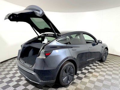 2026 Tesla Model Y RWD