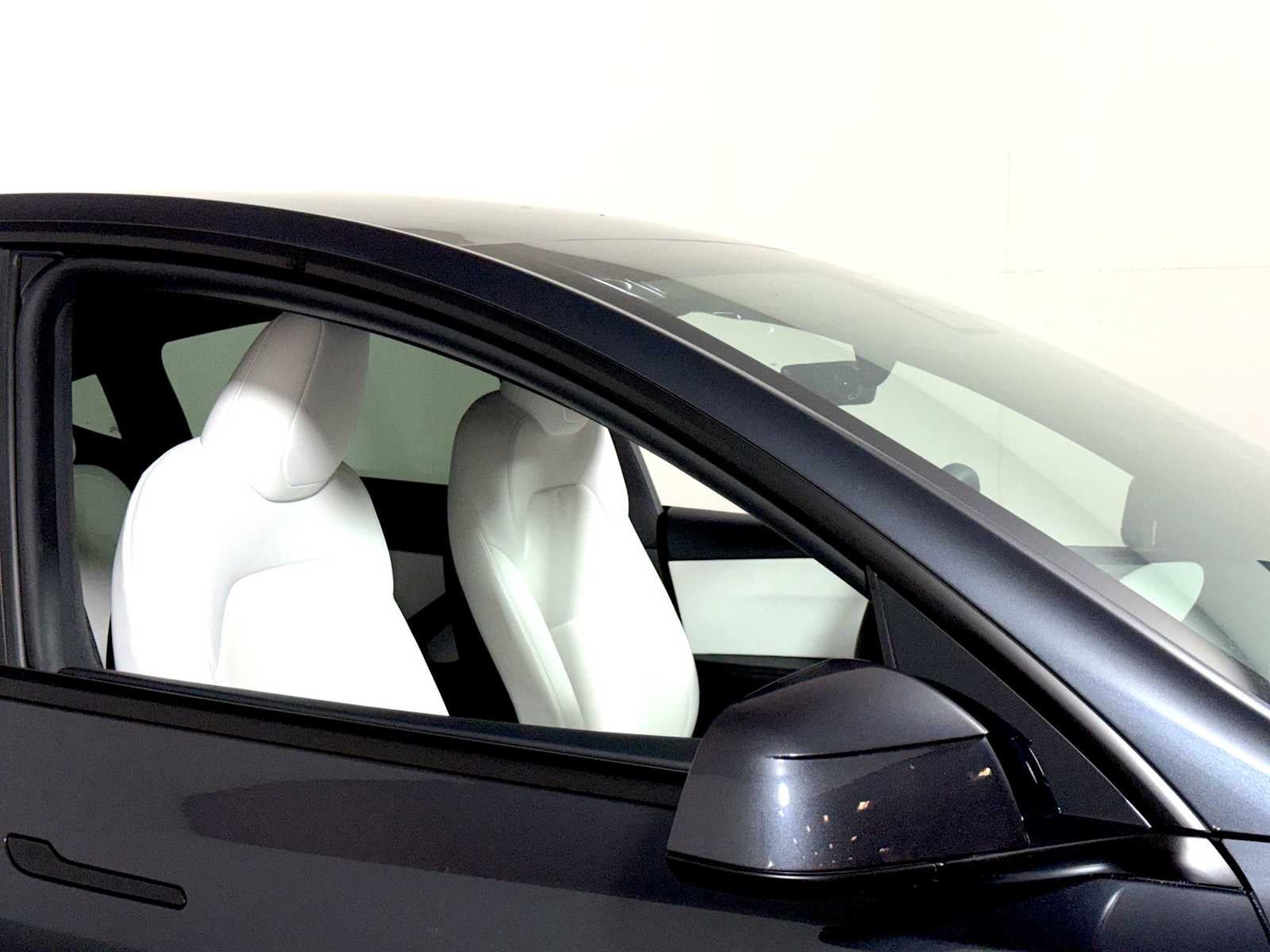2026 Tesla Model Y RWD