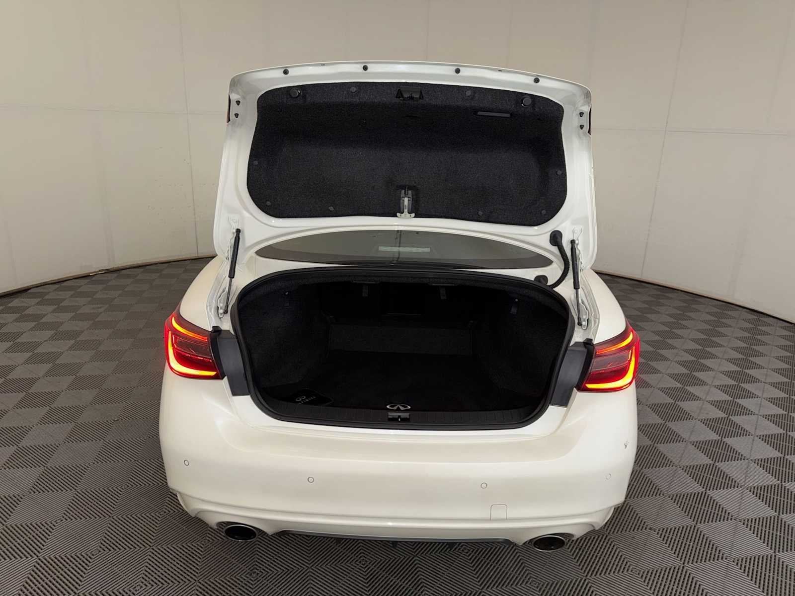 2023 INFINITI Q50 LUXE AWD
