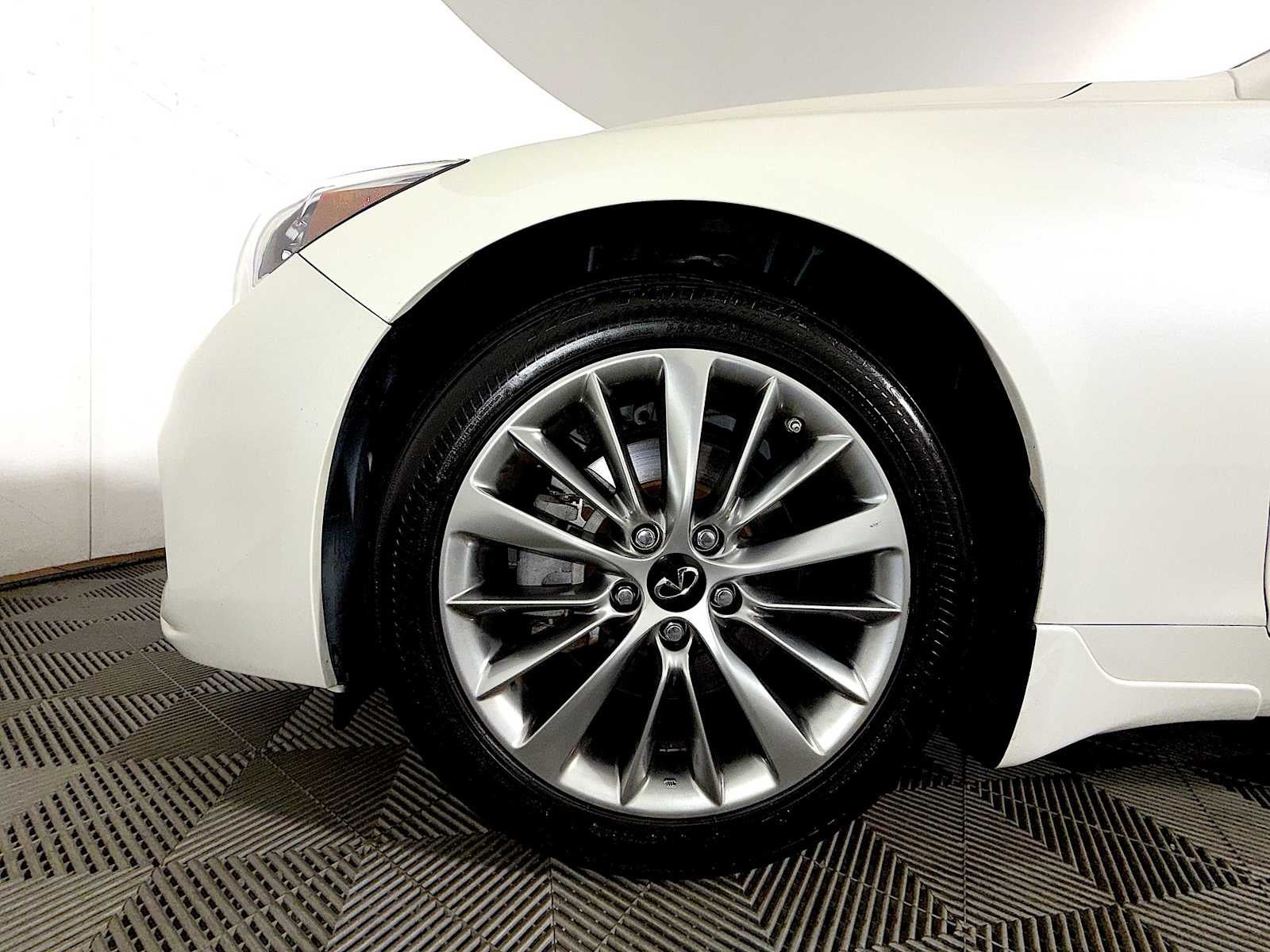 2023 INFINITI Q50 LUXE AWD