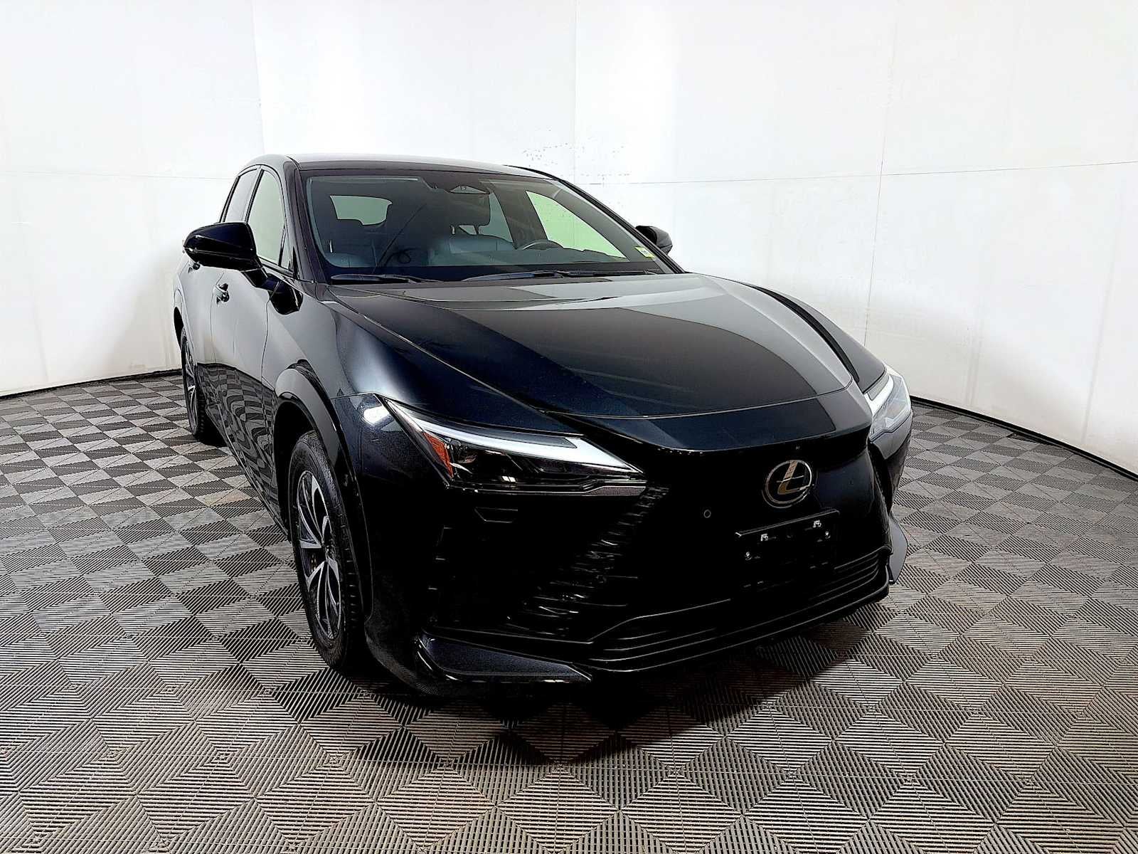 2023 Lexus RZ RZ 450e Premium AWD w/18 Wheels