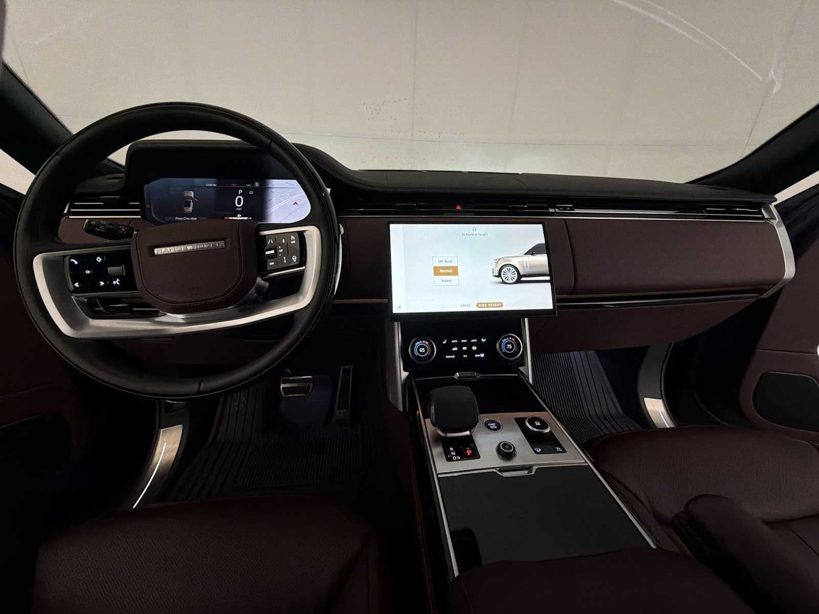 2023 Land Rover Range Rover P400 SE SWB