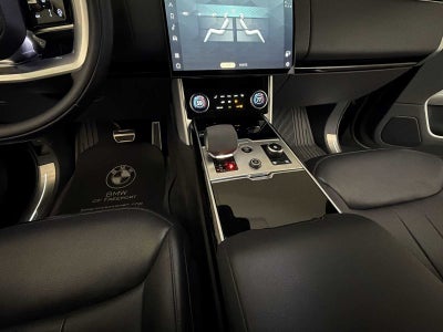 2023 Land Rover Range Rover P530 SE LWB 7 Seat