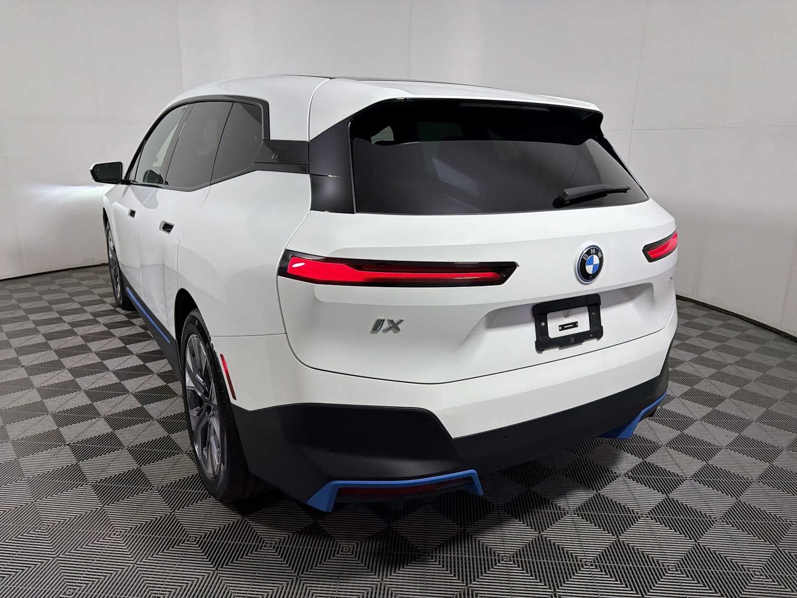 2024 BMW iX xDrive50 Sports Activity Vehicle
