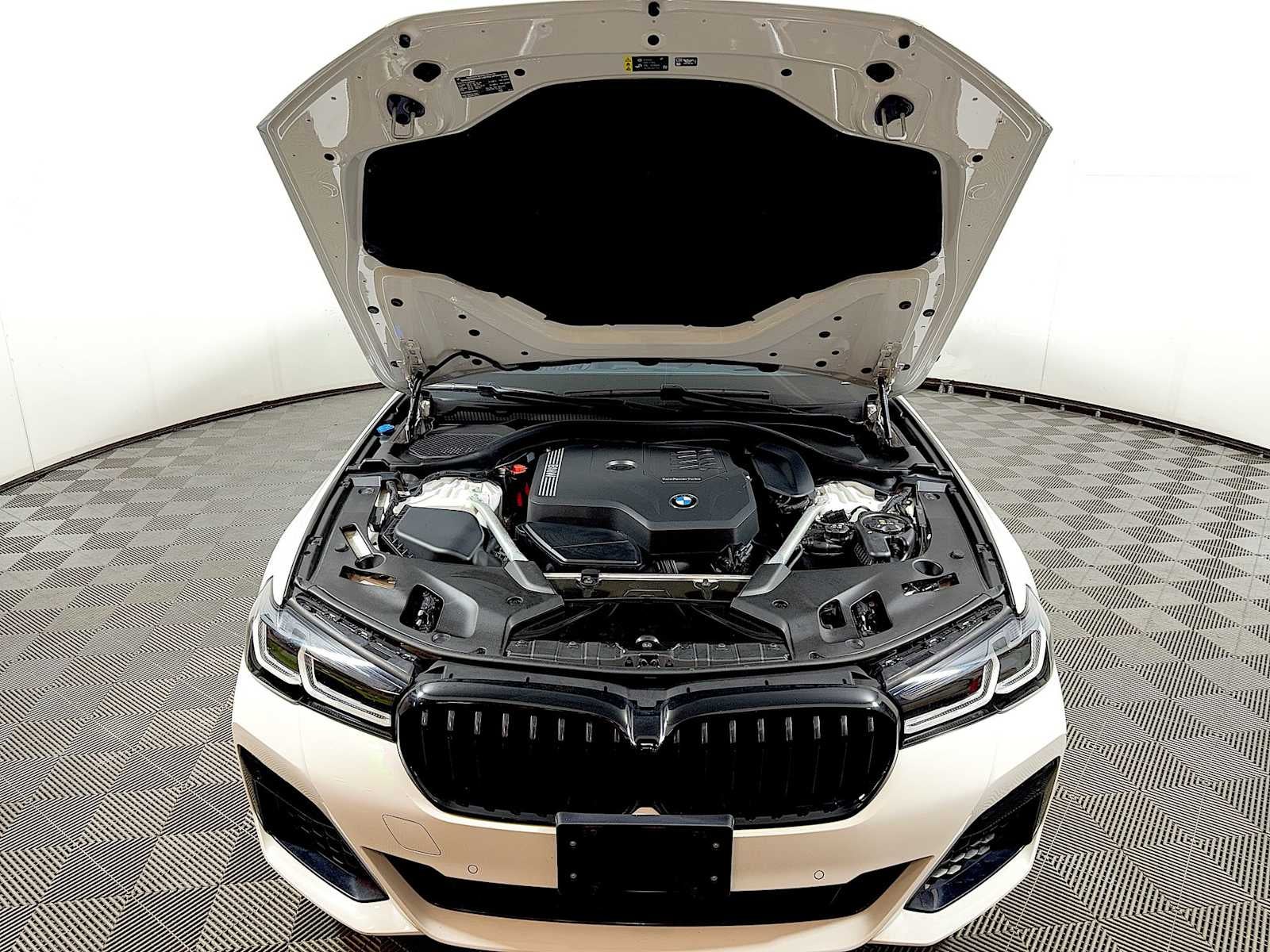 2023 BMW 5 Series 530i xDrive Sedan