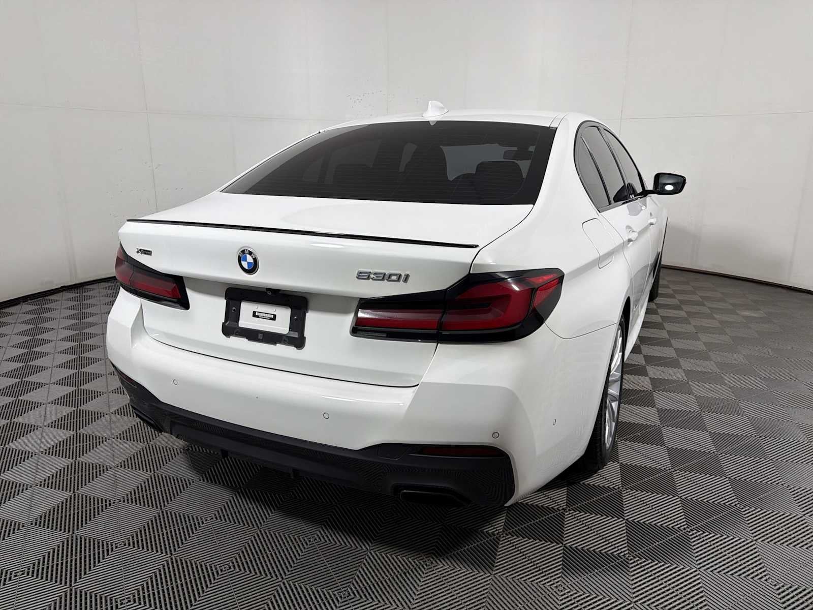 2023 BMW 5 Series 530i xDrive Sedan