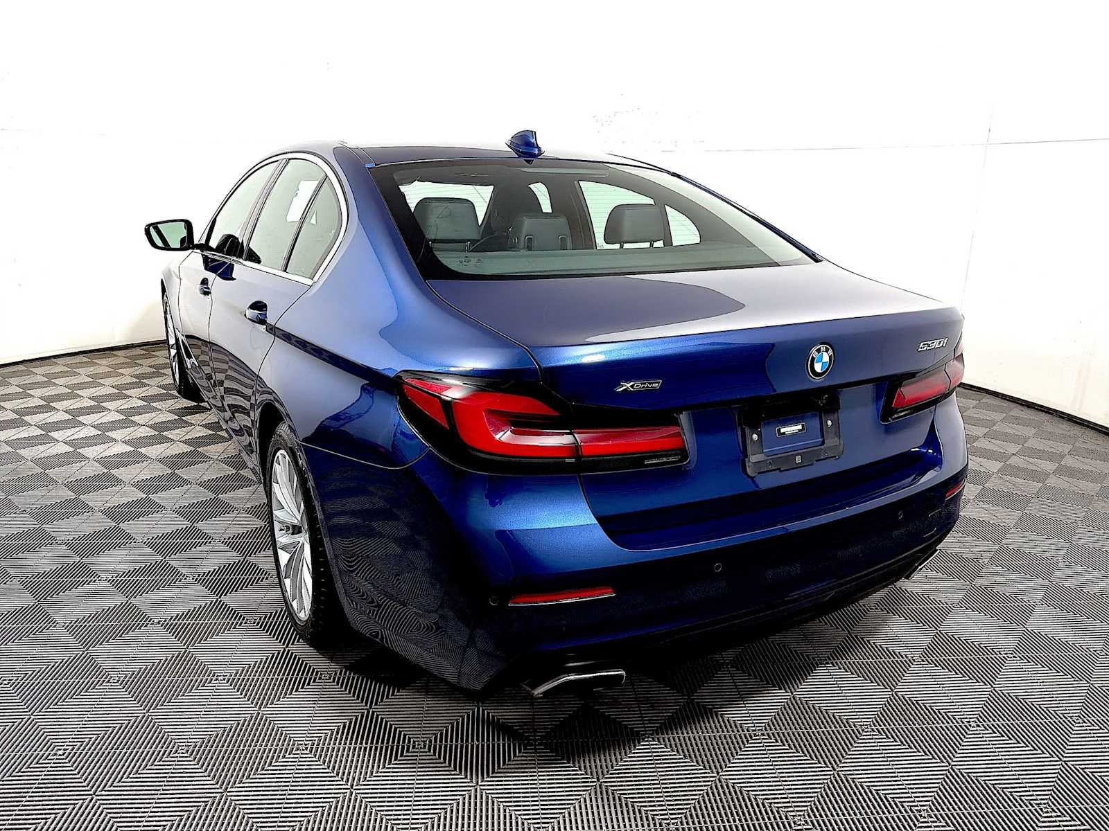 2023 BMW 5 Series 530i xDrive Sedan