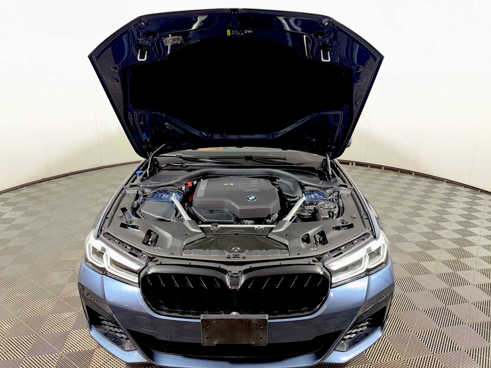 2023 BMW 5 Series 530i xDrive Sedan