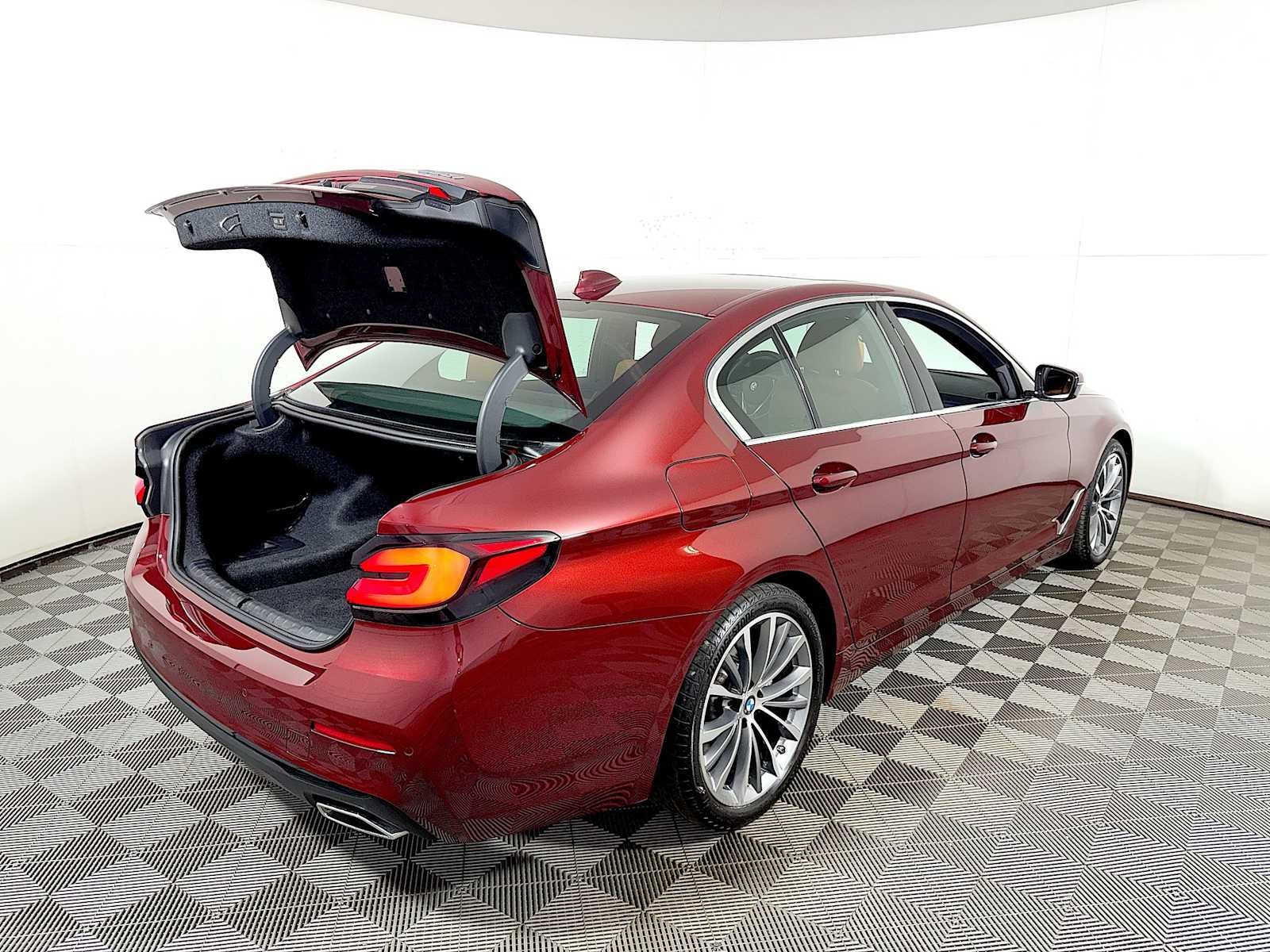 2023 BMW 5 Series 530i xDrive Sedan