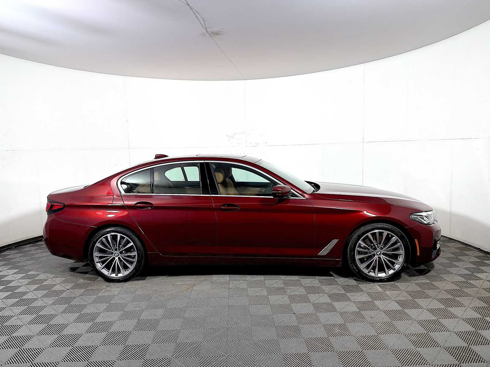 2023 BMW 5 Series 530i xDrive Sedan