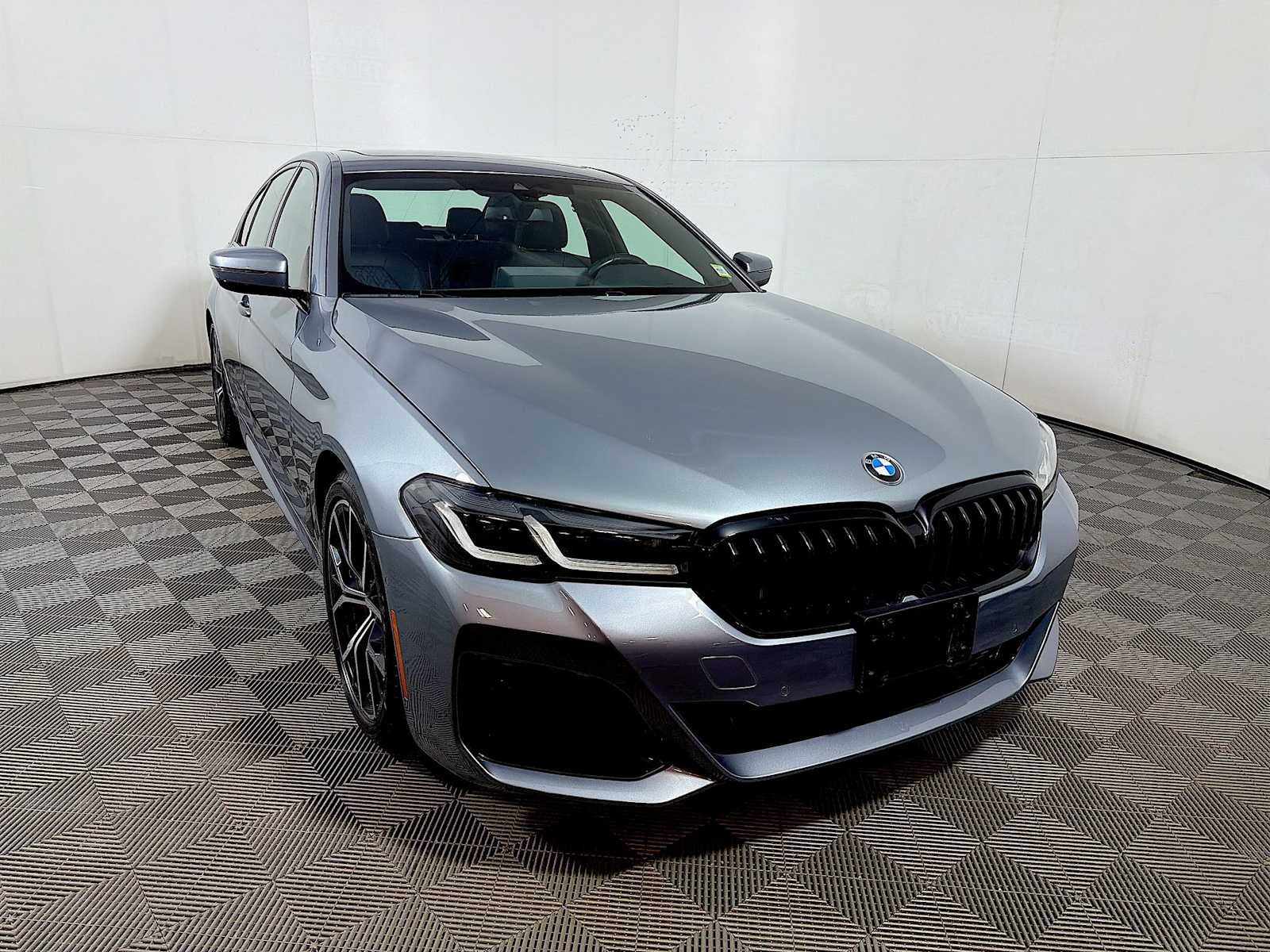 2023 BMW 5 Series 530i xDrive Sedan