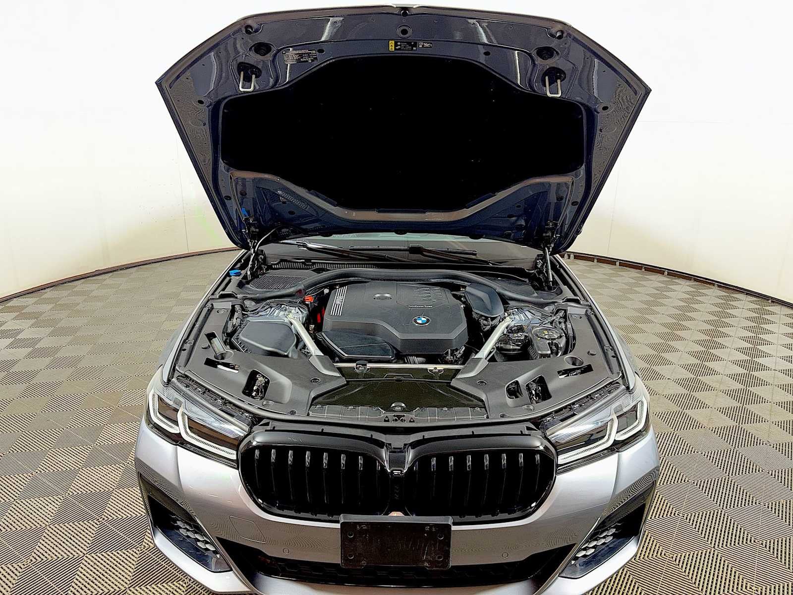 2023 BMW 5 Series 530i xDrive Sedan