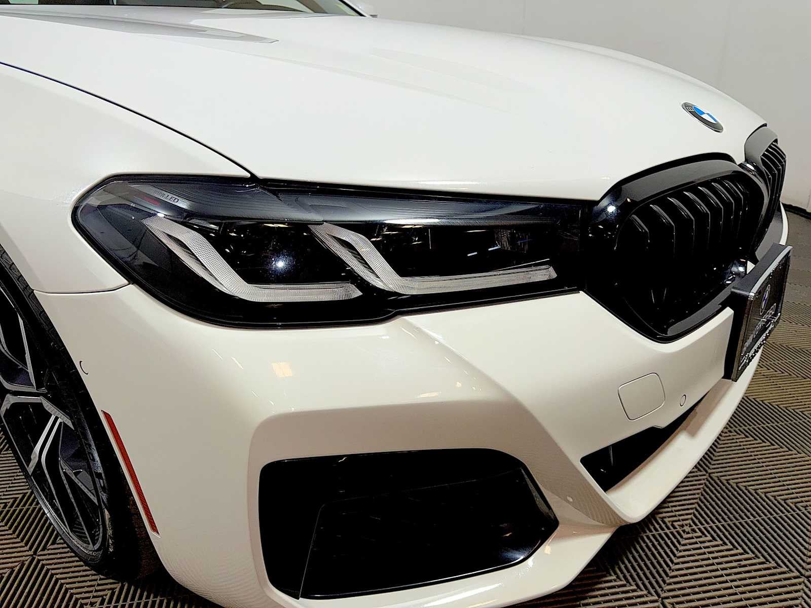 2023 BMW 5 Series 530i xDrive Sedan