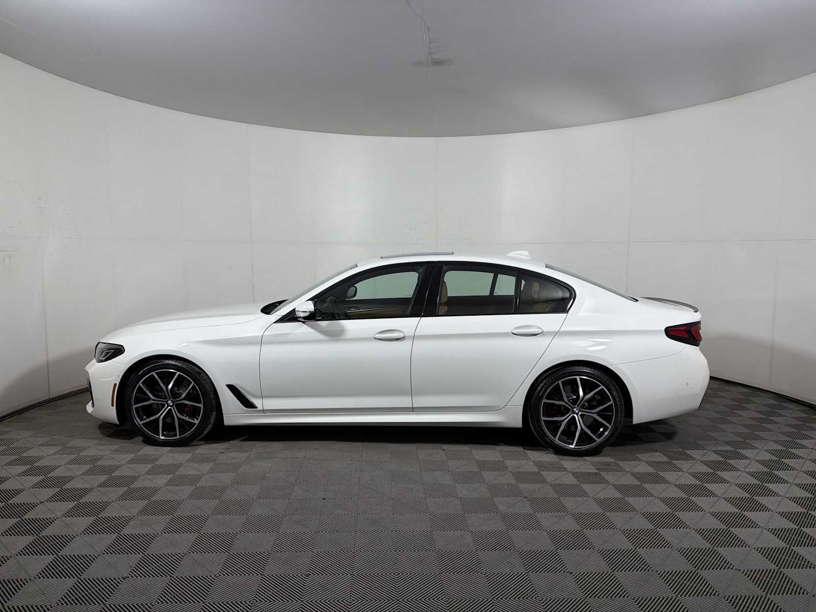 2023 BMW 5 Series 530i xDrive Sedan