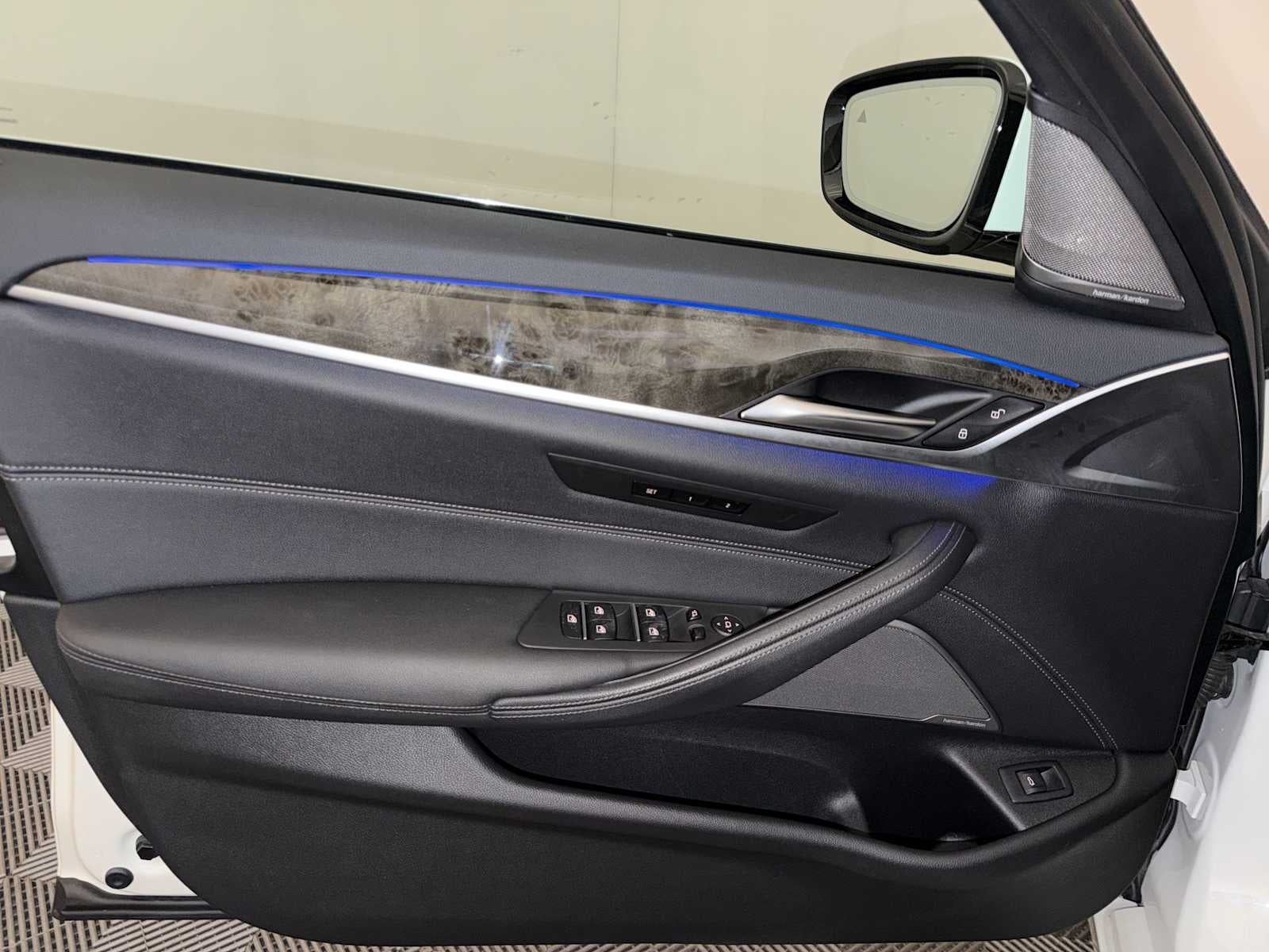 2023 BMW 5 Series 530i xDrive Sedan