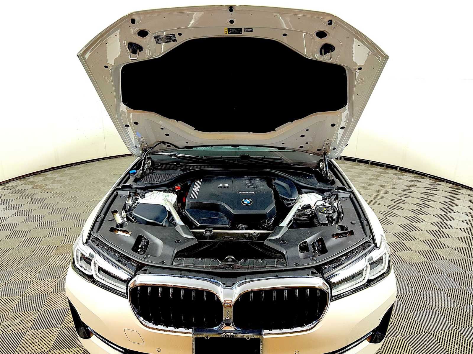2023 BMW 5 Series 530i xDrive Sedan