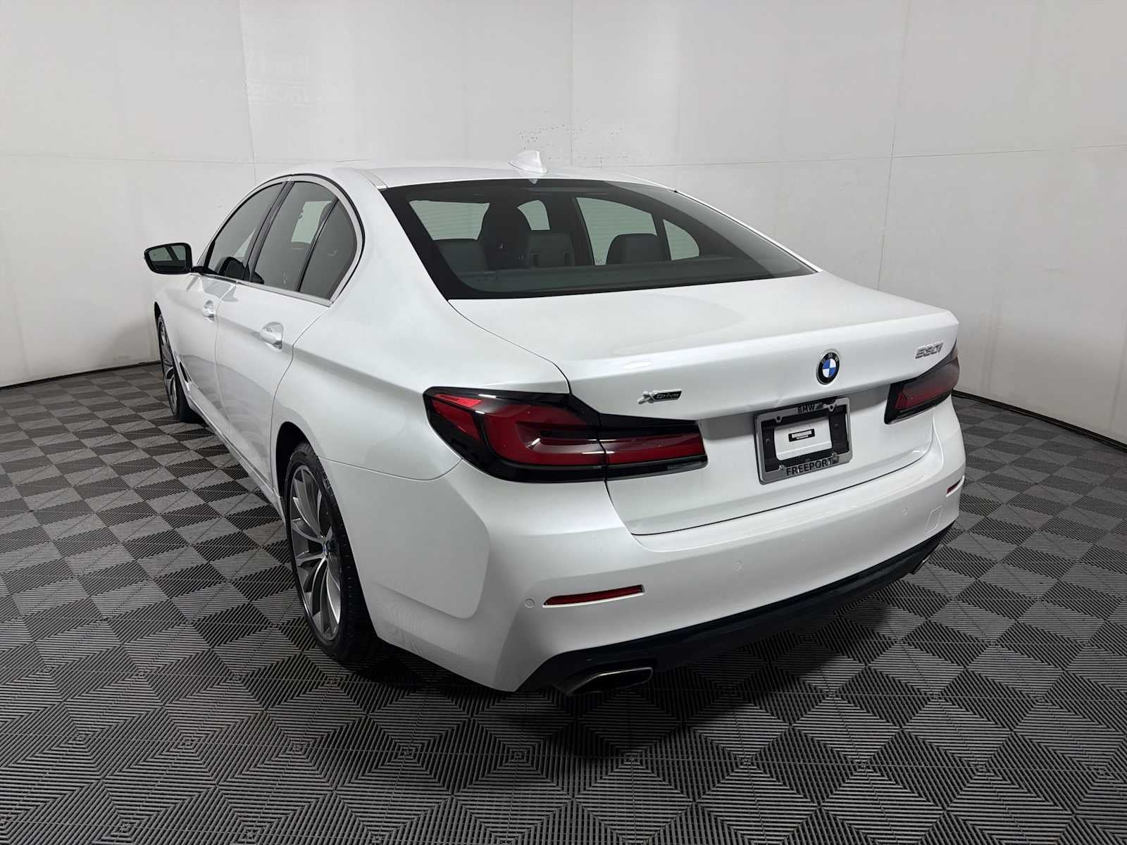 2023 BMW 5 Series 530i xDrive Sedan