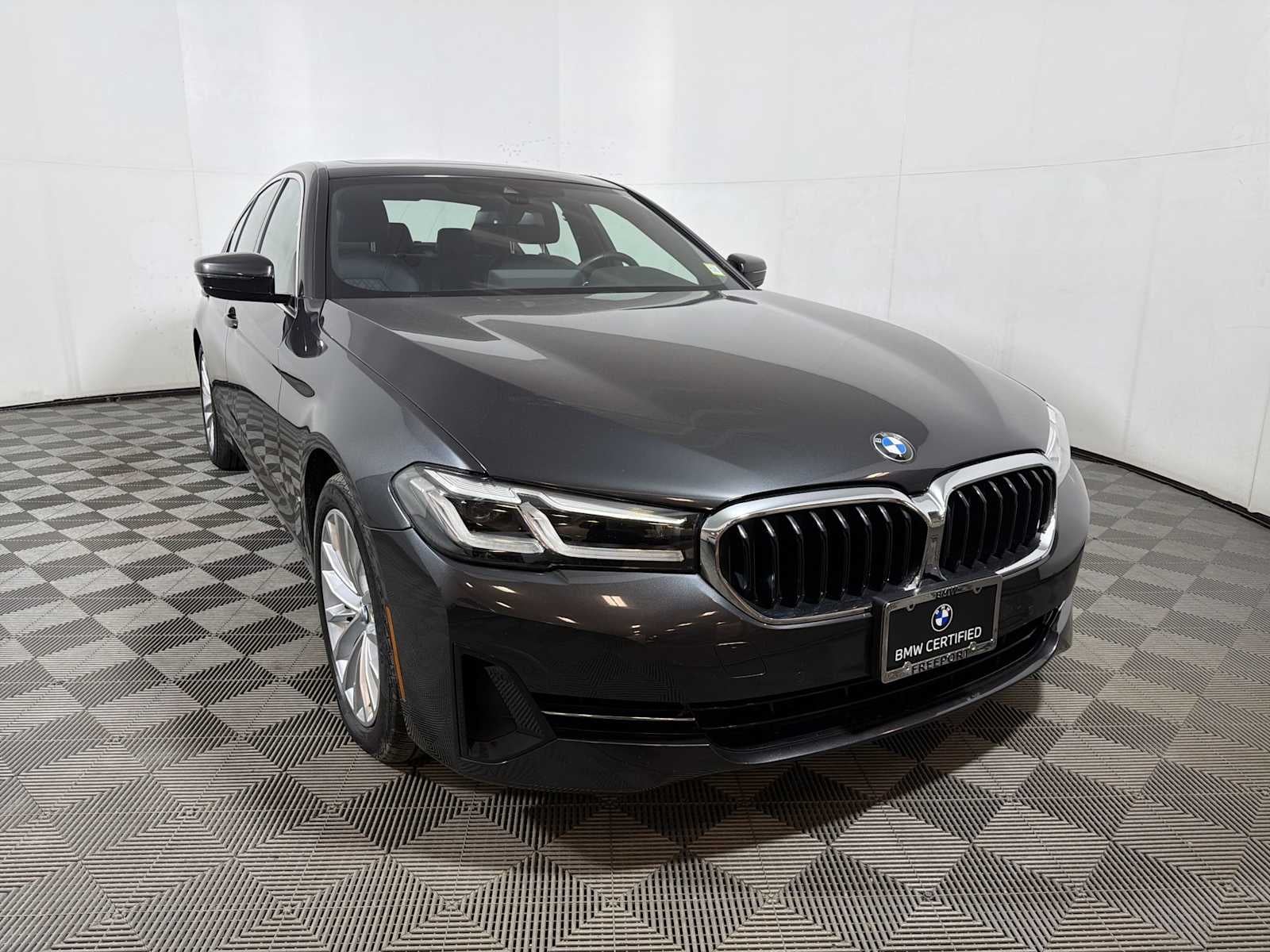 2023 BMW 5 Series 530i xDrive Sedan
