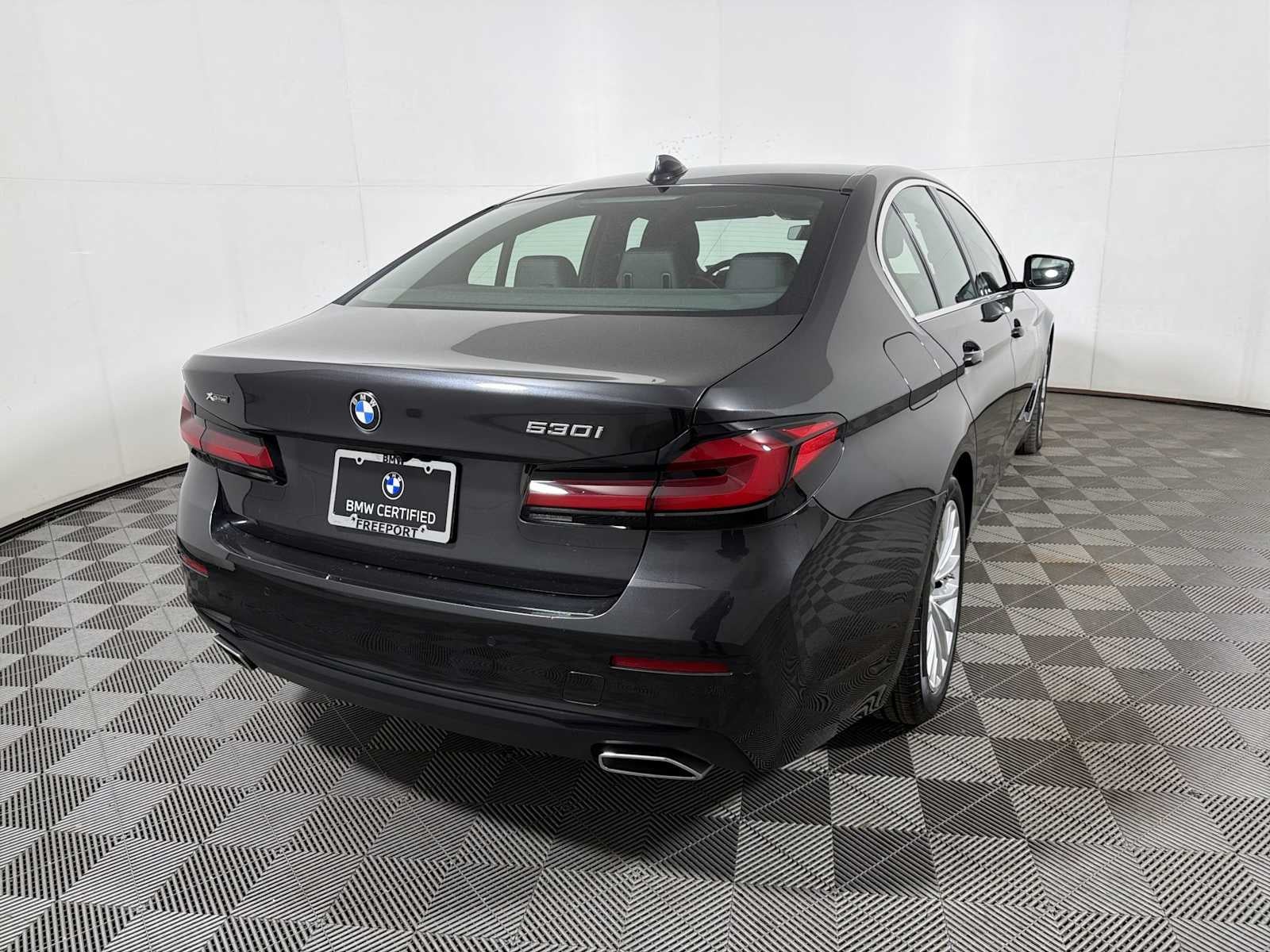 2023 BMW 5 Series 530i xDrive Sedan