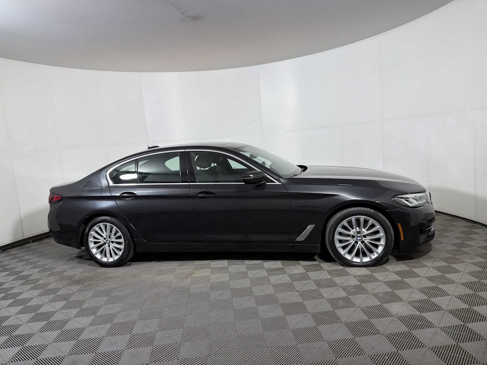 2023 BMW 5 Series 530i xDrive Sedan