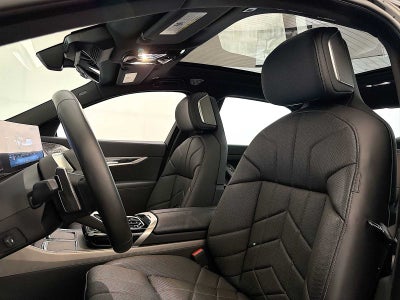 2023 BMW 7 Series 760i xDrive Sedan