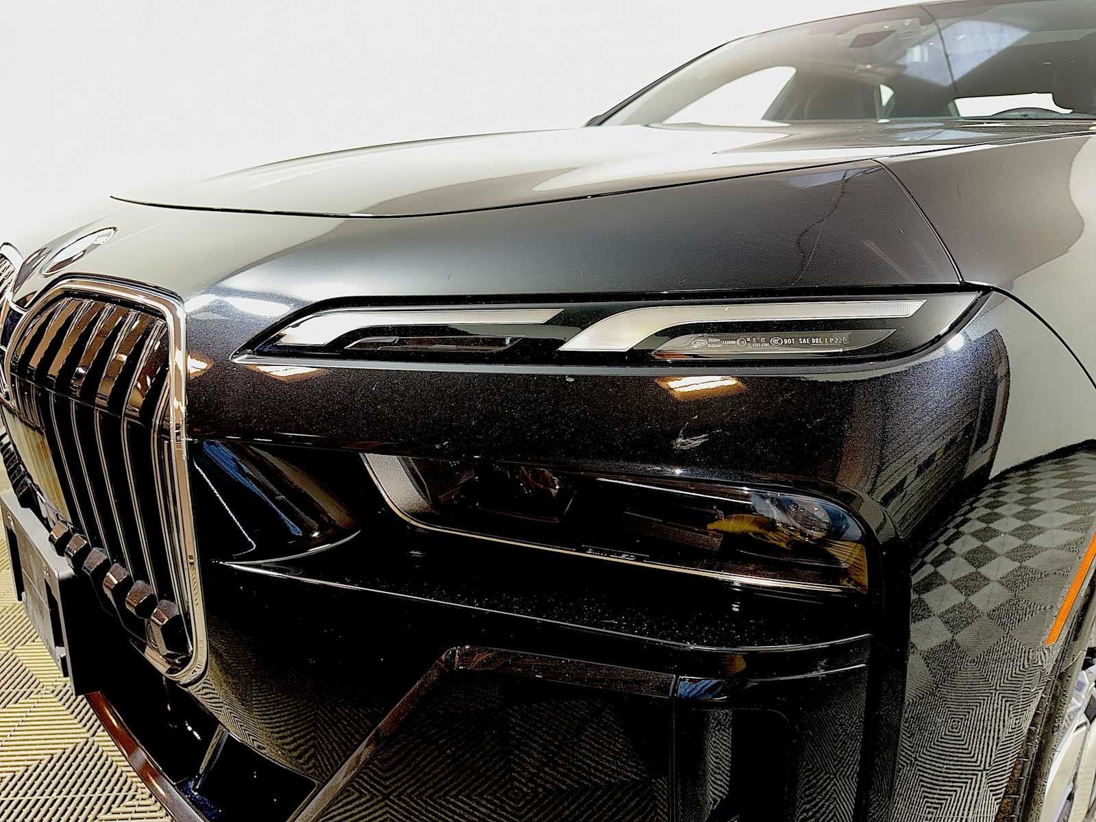 2023 BMW 7 Series 760i xDrive Sedan