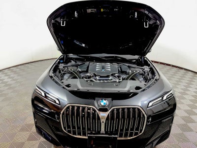 2023 BMW 7 Series 760i xDrive Sedan