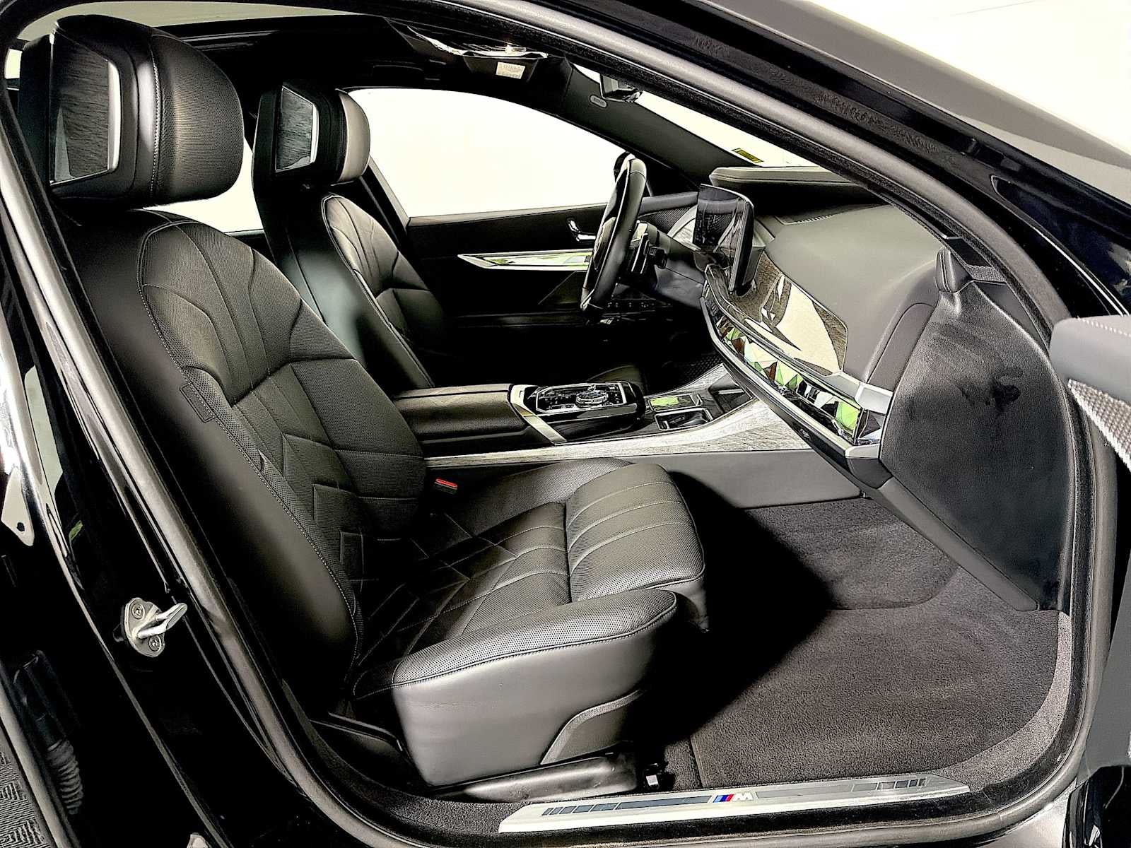 2025 BMW 7 Series 760i xDrive Sedan