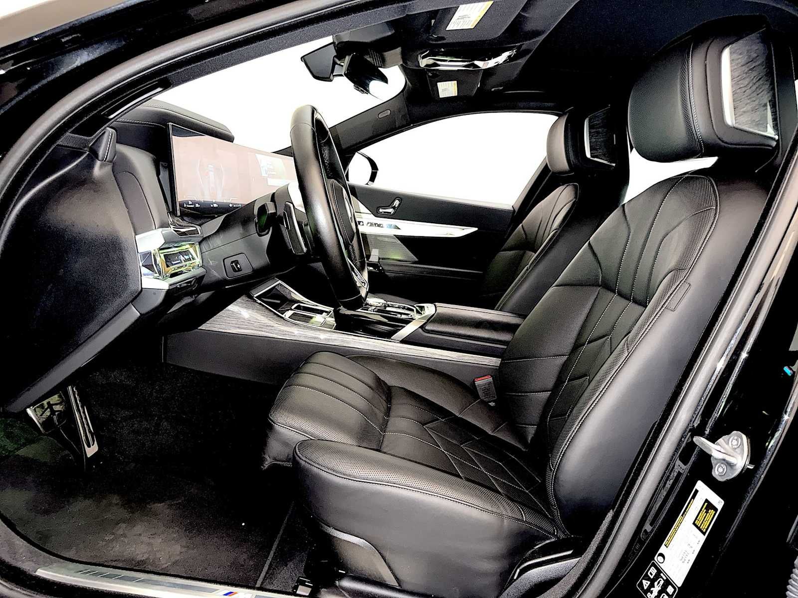 2025 BMW 7 Series 760i xDrive Sedan