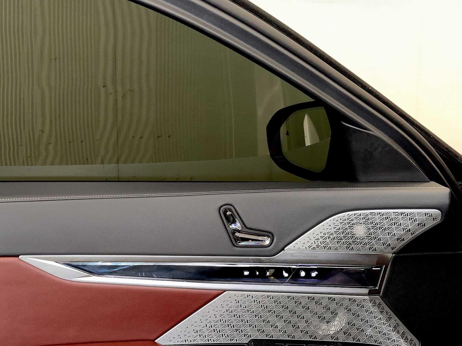 2023 BMW 7 Series 760i xDrive Sedan