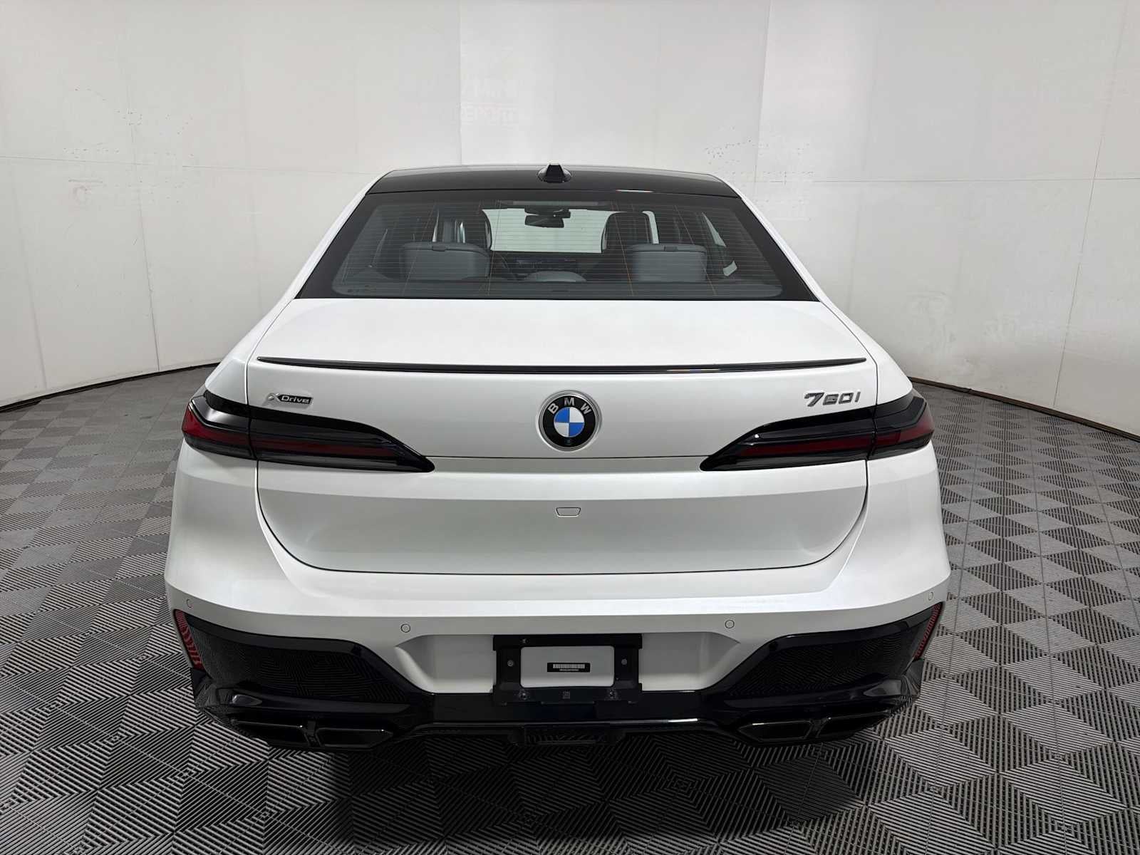 2023 BMW 7 Series 760i xDrive Sedan