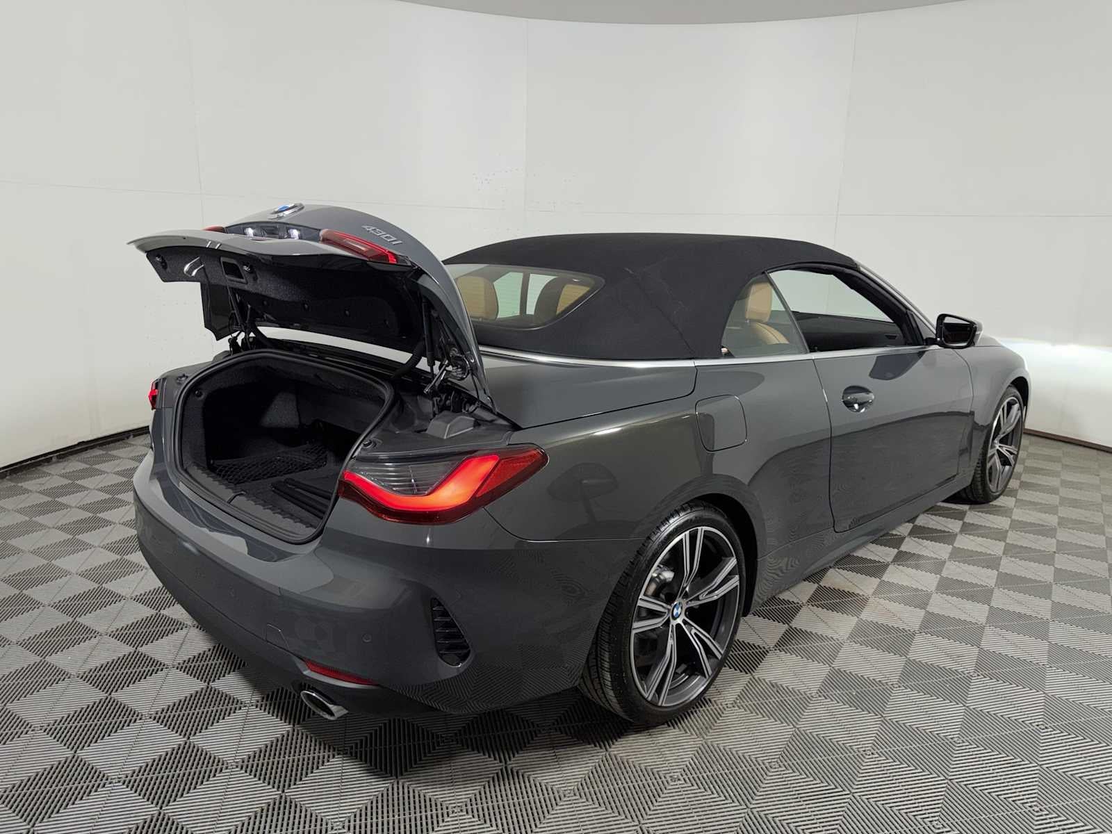 2023 BMW 4 Series 430i xDrive Convertible
