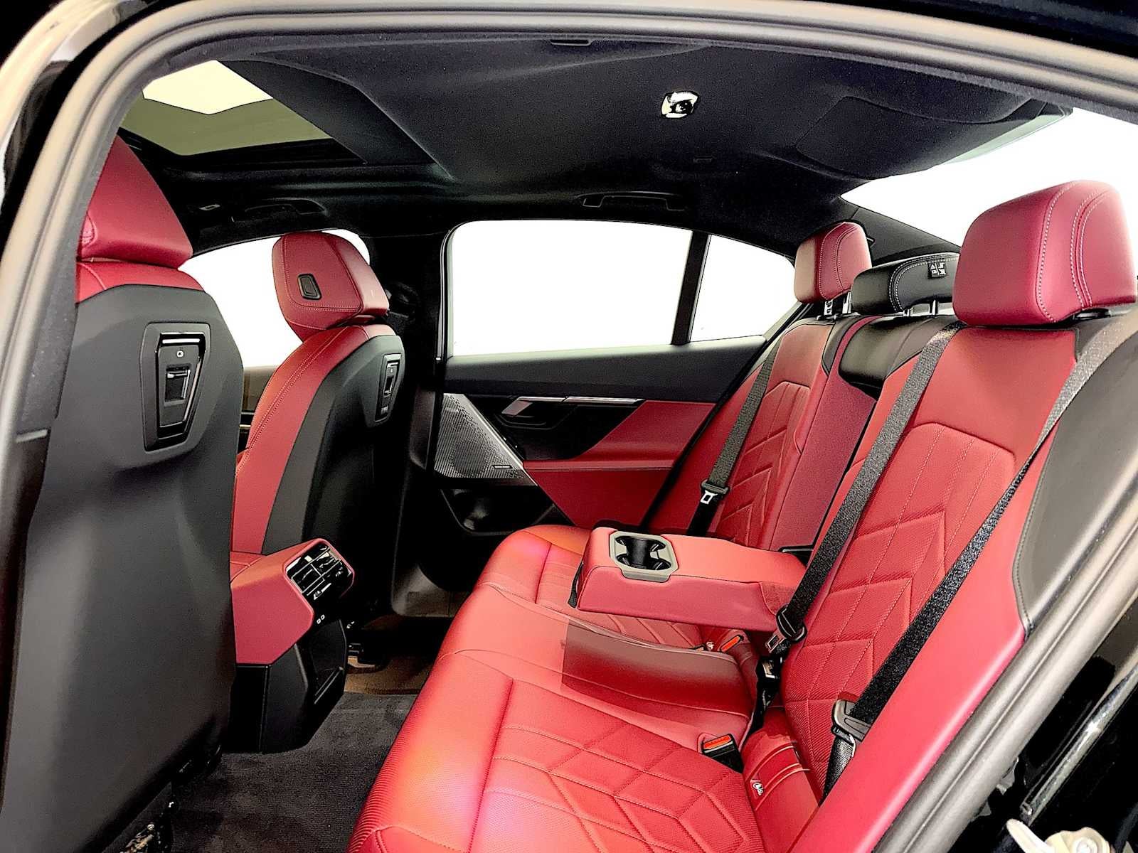 2026 BMW 5 Series 530i xDrive Sedan