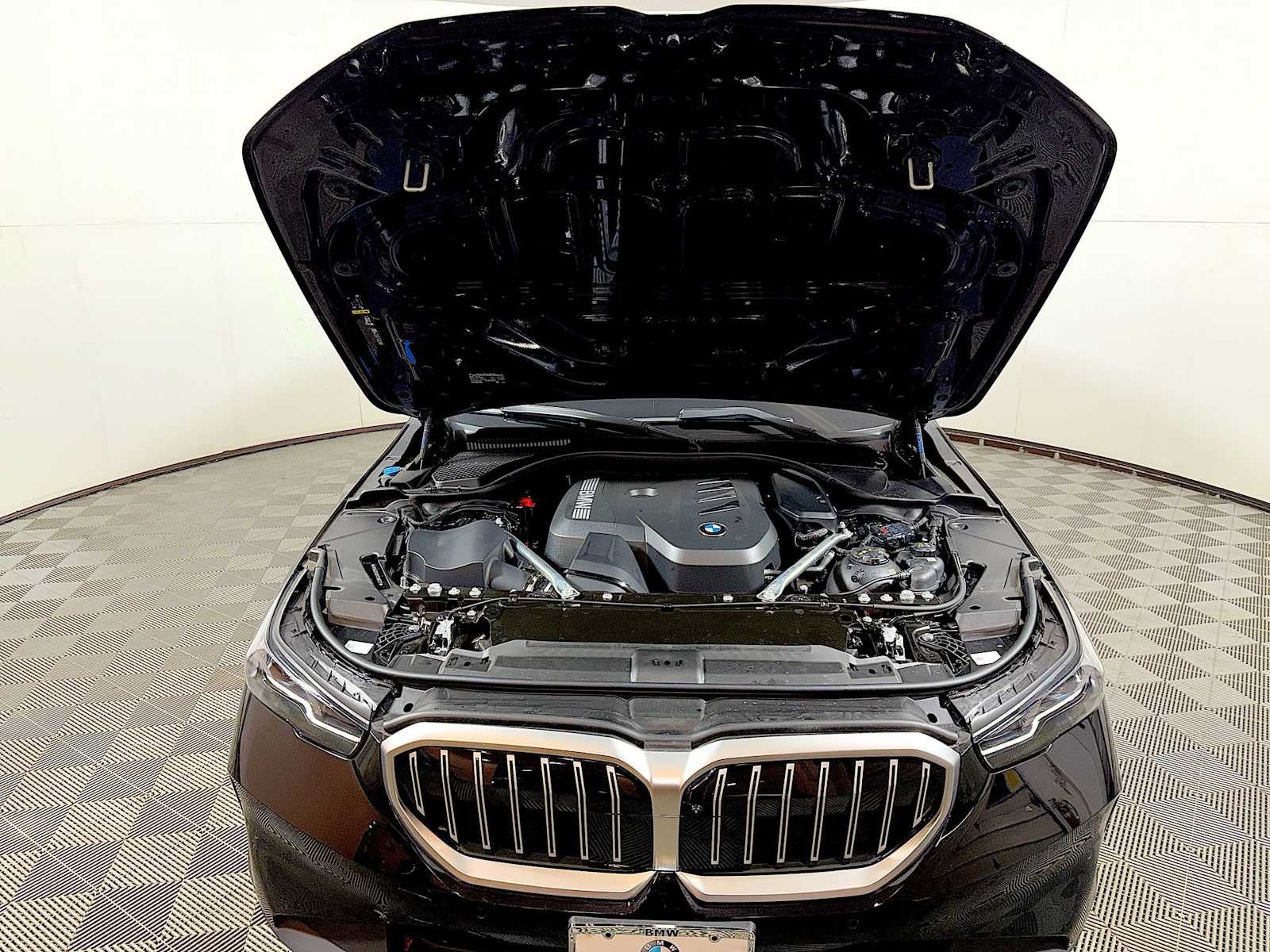 2026 BMW 5 Series 530i xDrive Sedan