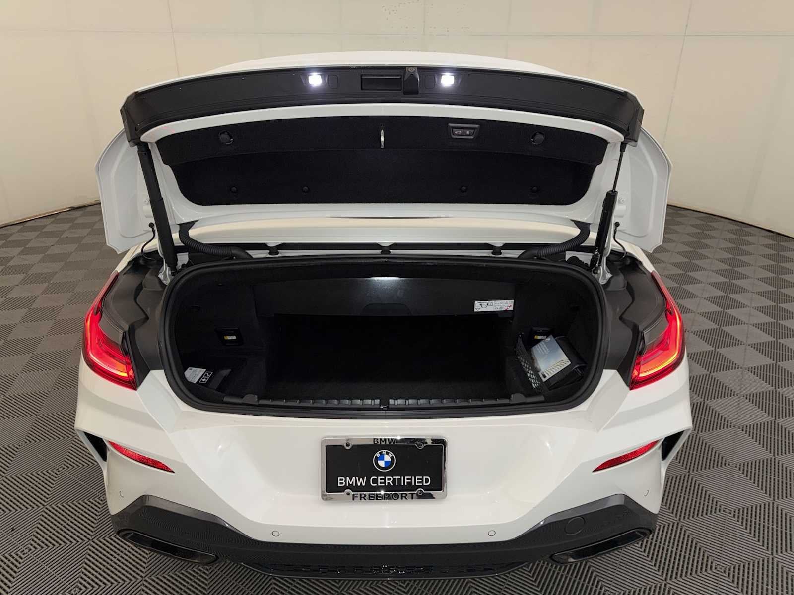 2024 BMW 8 Series M850i xDrive Convertible
