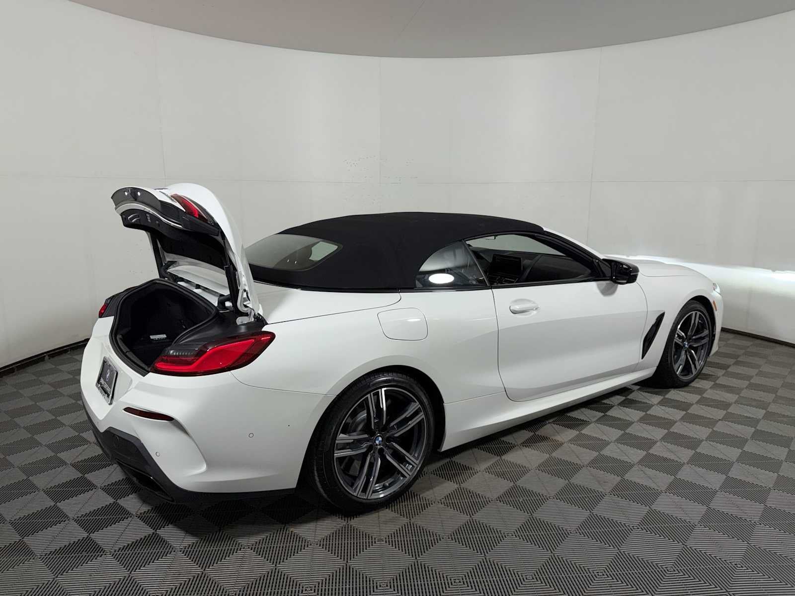 2024 BMW 8 Series M850i xDrive Convertible