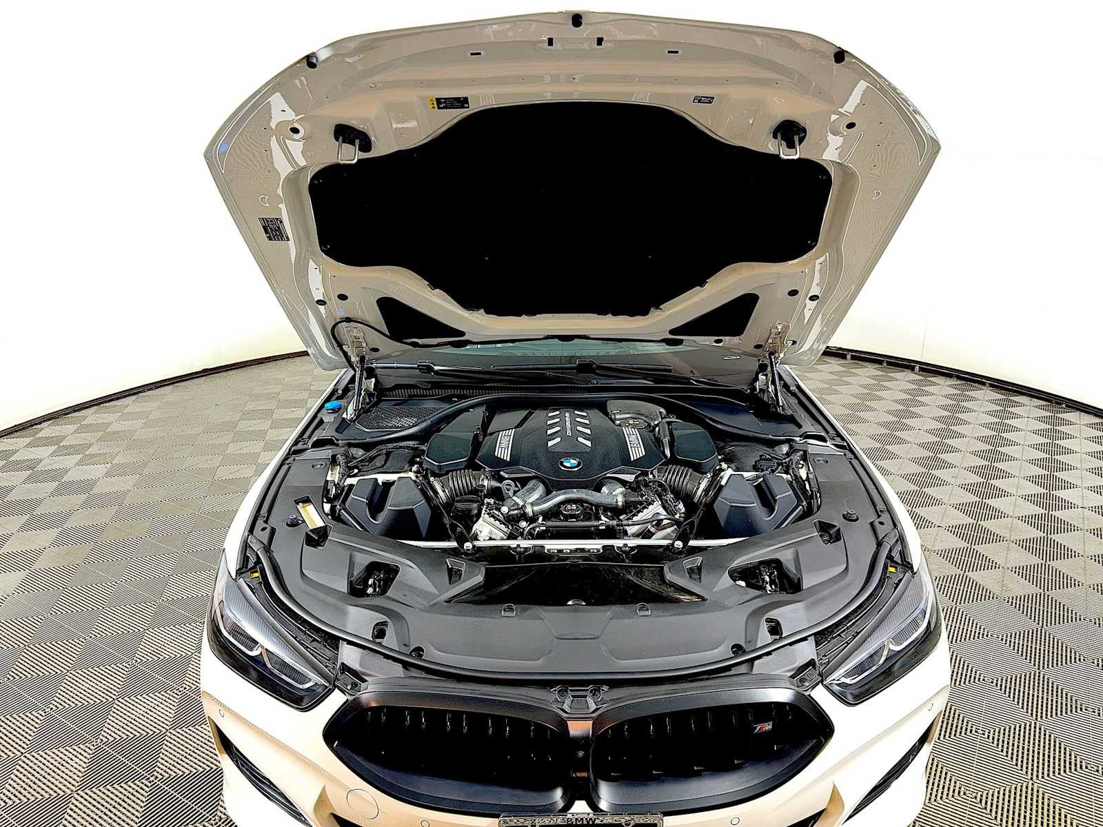 2024 BMW 8 Series M850i xDrive Convertible