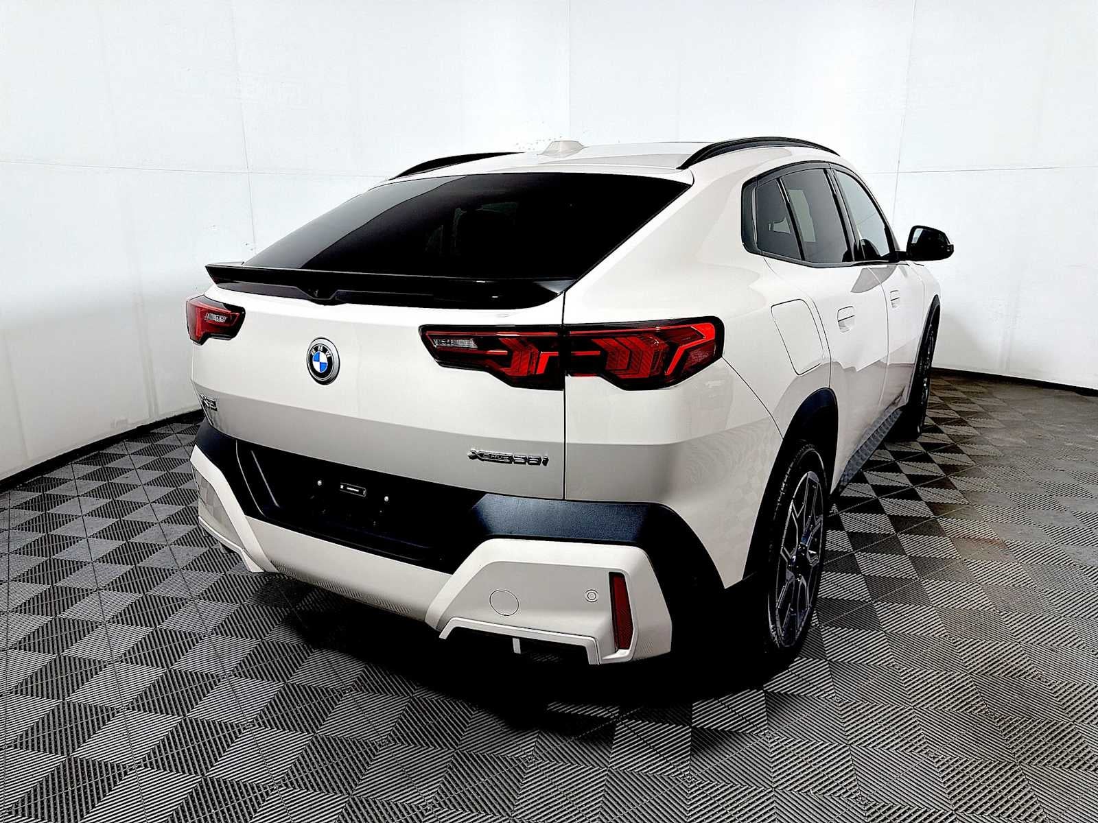 2026 BMW X2 xDrive28i Sports Activity Coupe
