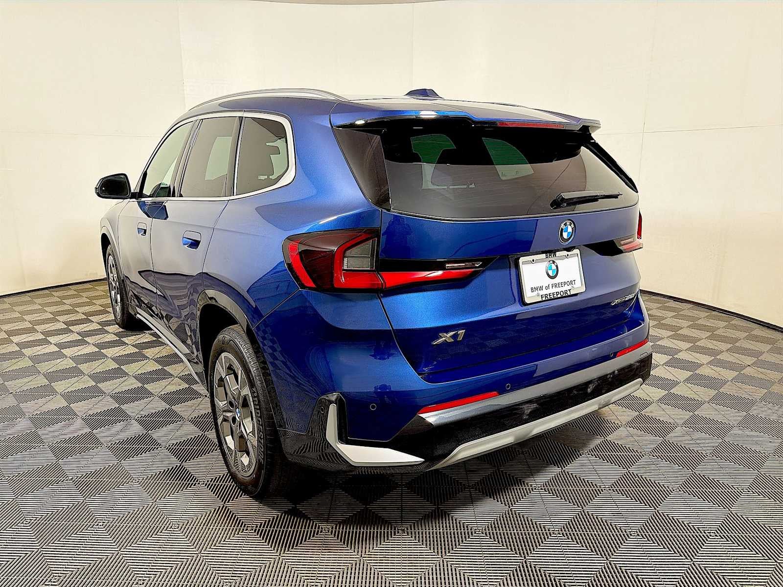 2025 BMW X1 xDrive28i Sports Activity Vehicle