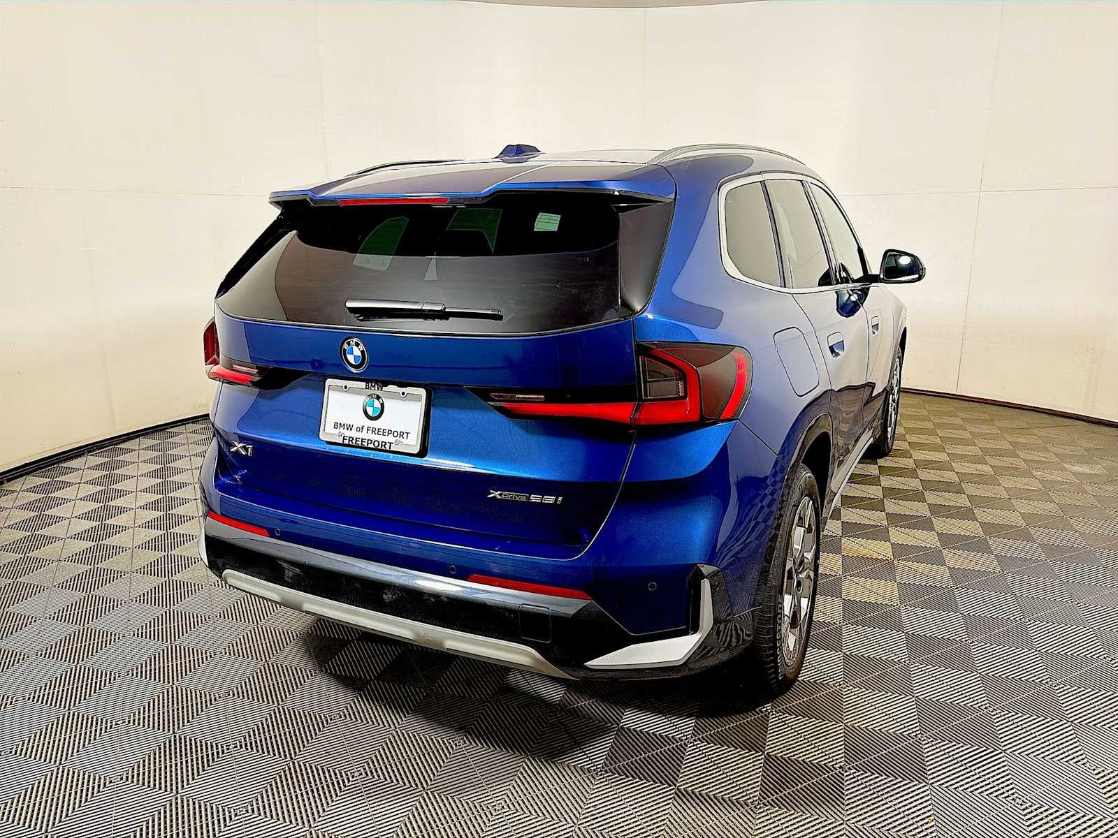 2025 BMW X1 xDrive28i Sports Activity Vehicle