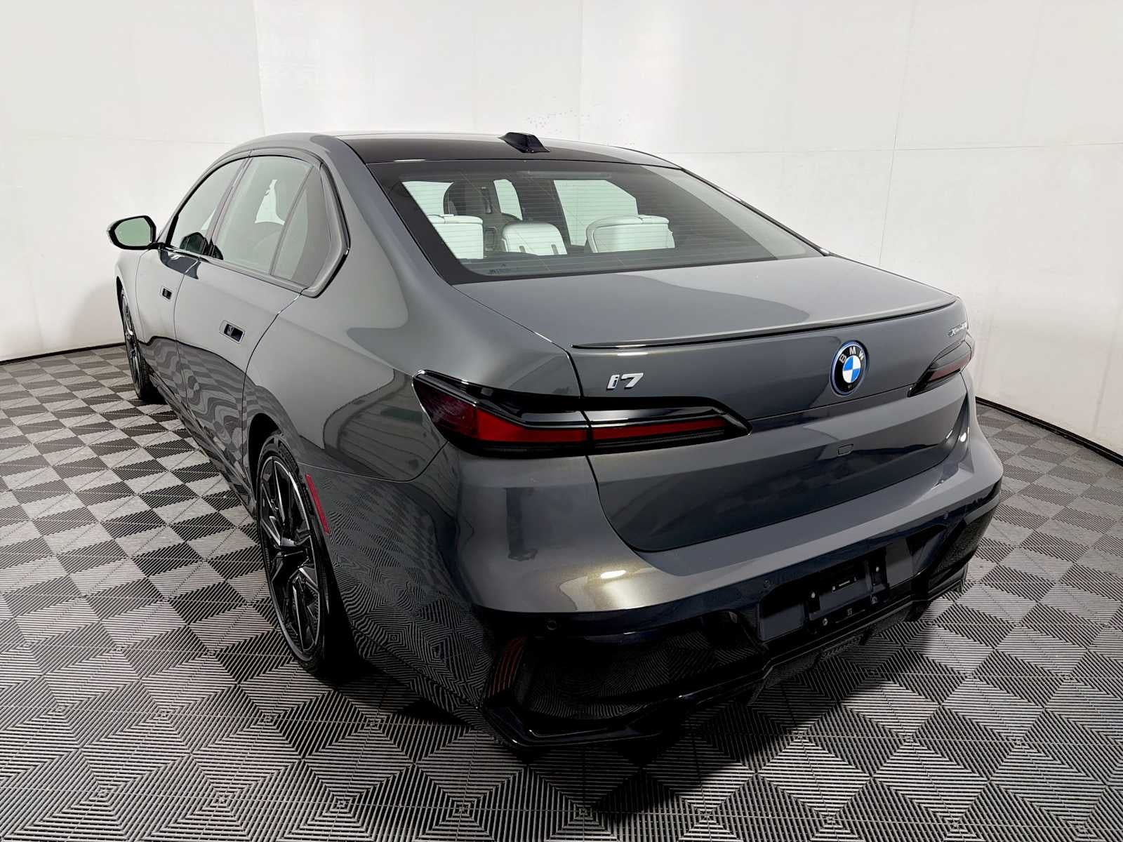 2026 BMW i7 xDrive60 Sedan