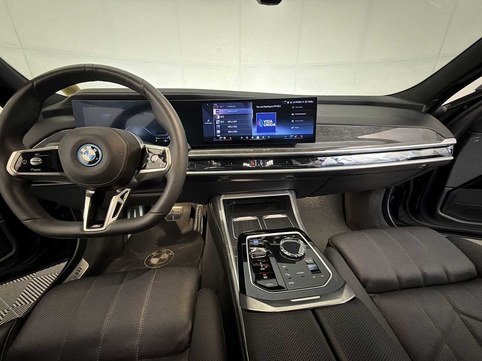 2023 BMW i7 xDrive60 Sedan