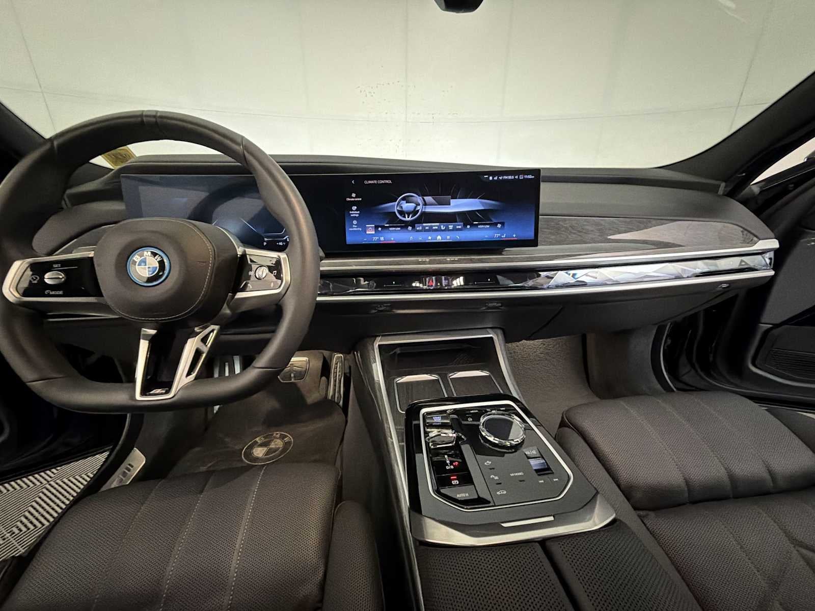 2023 BMW i7 xDrive60 Sedan