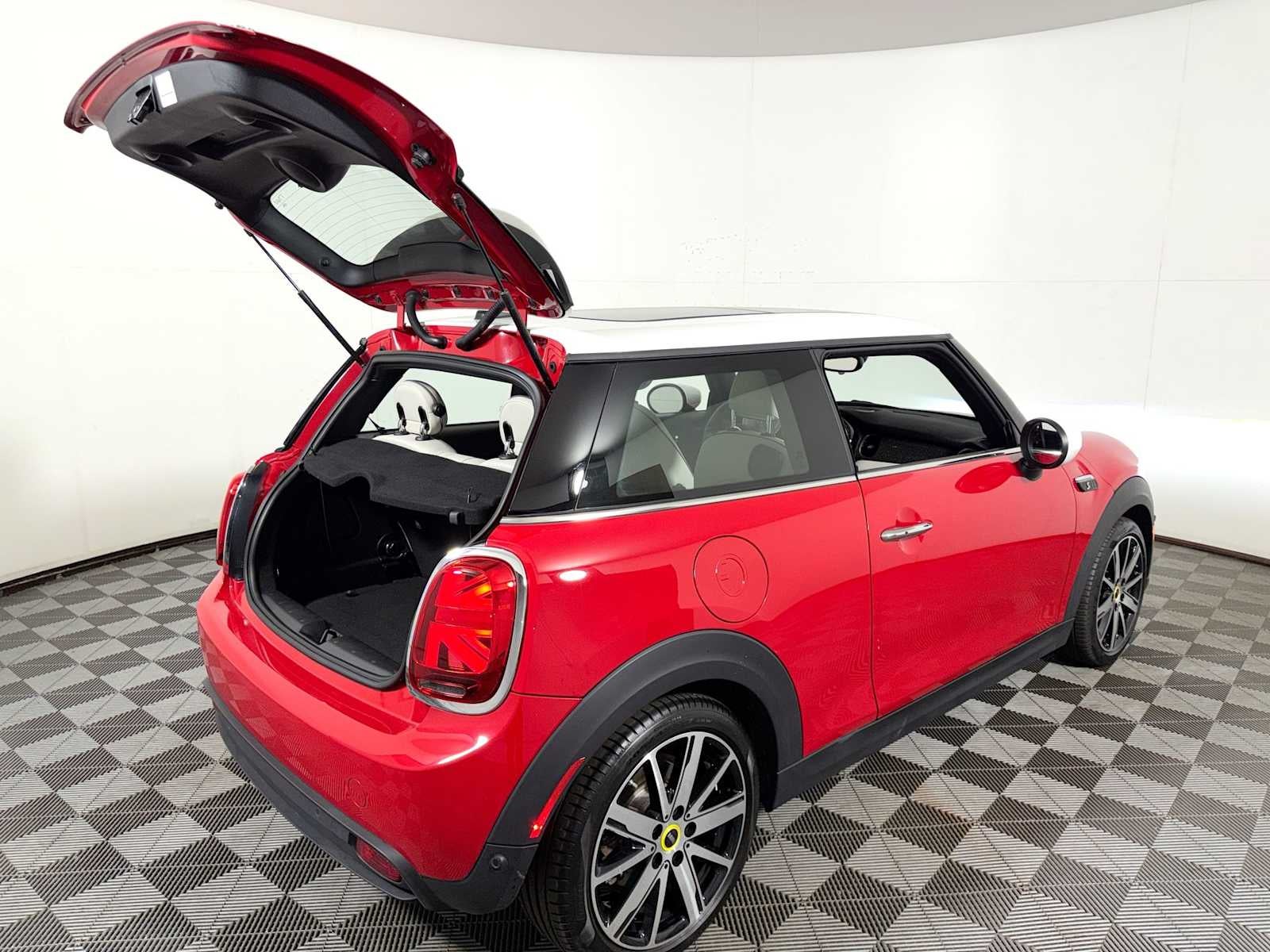 2024 MINI Hardtop 2 Door Cooper SE FWD