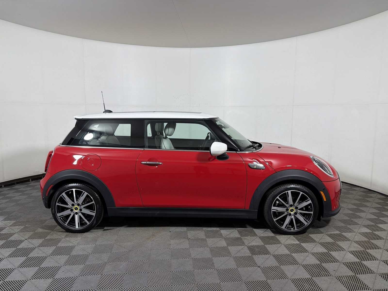 2024 MINI Hardtop 2 Door Cooper SE FWD